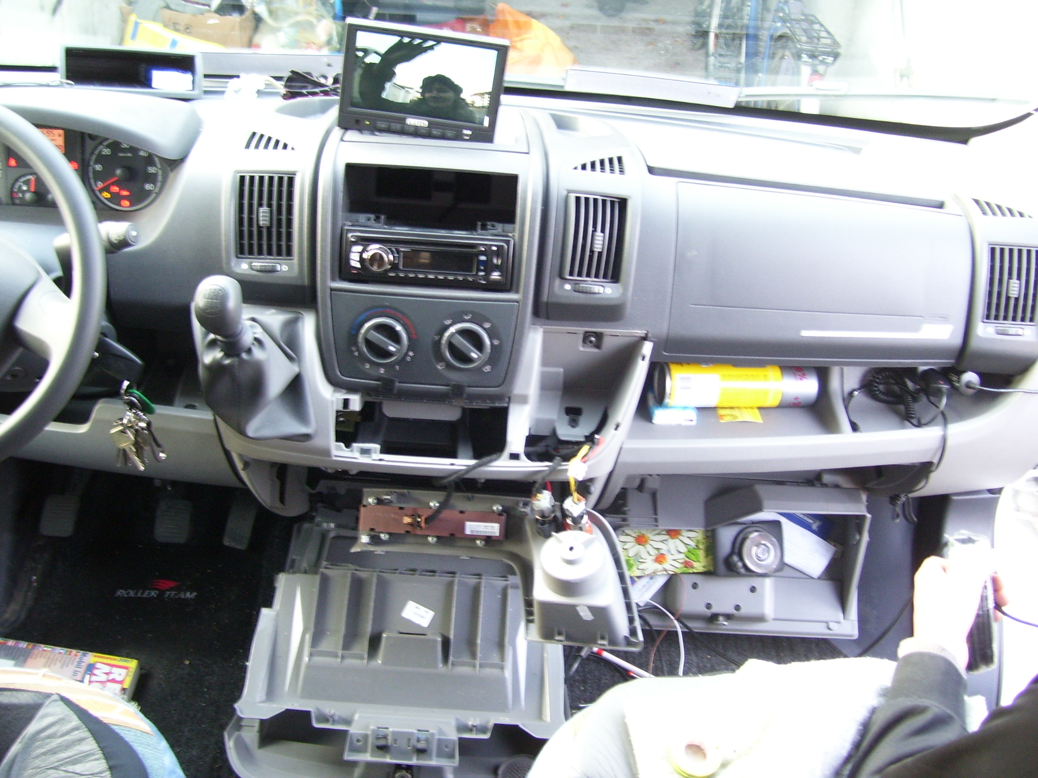 Zigarettenanzünder ausbauen (Ducato 250) - Wohnmobil Forum