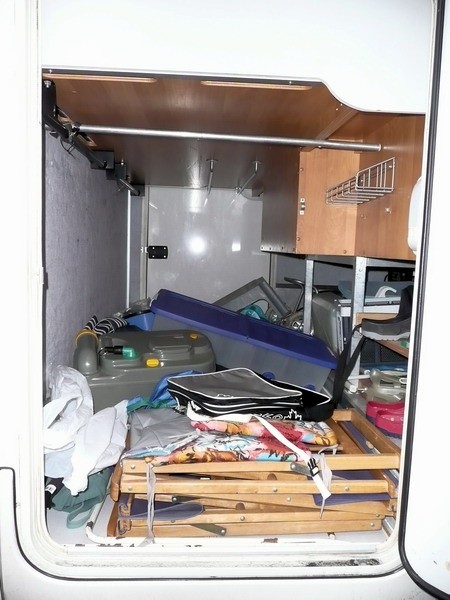 Garage einrichten / einräumen - Fotos - Wohnmobil Forum Seite 1