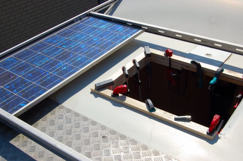Montage Solarpanel und schwimmend verlegtes Dach - Wohnmobil Forum
