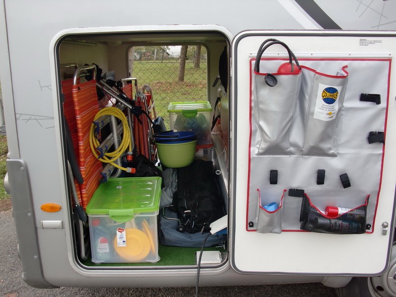 Garage einrichten / einräumen - Fotos - Wohnmobil Forum