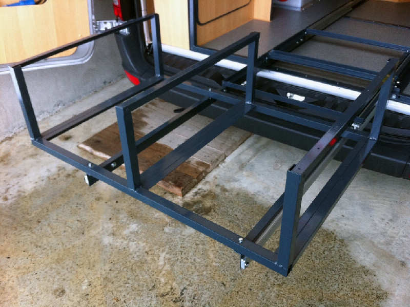 Ausziehbarer Laderaum im MB Sprinter Kastenwagen CS Luxor - Wohnmobil