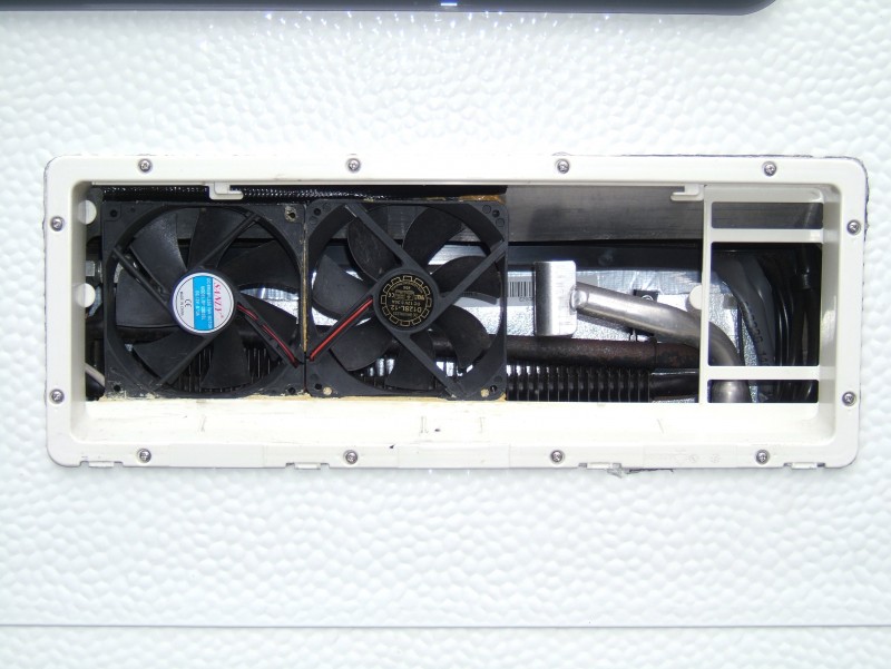 Kühlschrank Ventilator : Lüftungsverstärkung des kühlschrankes mit 12v ventilatoren Kühlschrank Ventilator : Lüftungsverstärkung des kühlschrankes mit 12v ventilatoren