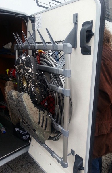 Praktischer Schuhständer für Hecktüre - Wohnmobil Forum Seite 1