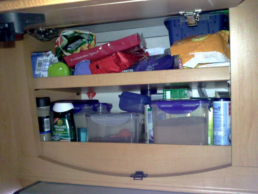 Wie sichert ihr den Inhalt der Oberschränke? - Wohnmobil Forum Seite 1