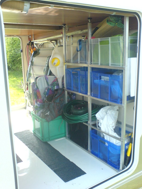 Garage einrichten / einräumen - Fotos - Wohnmobil Forum Seite 1
