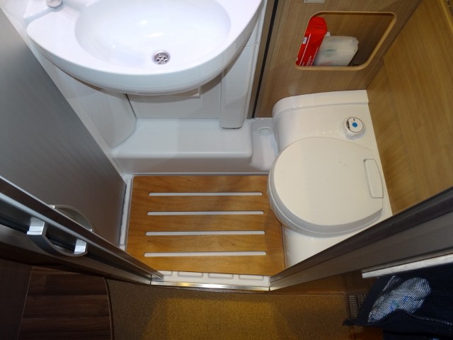 Holzeinlage In Der Dusche Wohnmobil Forum Seite 1