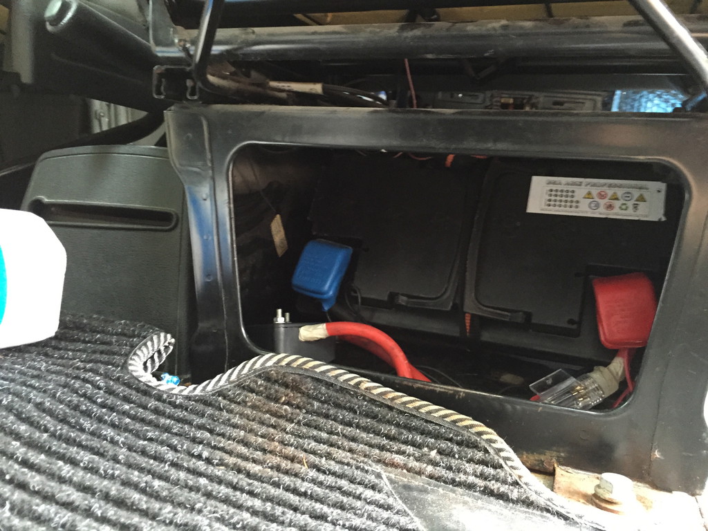 Wo Befindet Sich Die Batterie Beim Renault Master Renault Master Umbau "Bussi Deluxe" - Wohnmobil Forum Seite 2