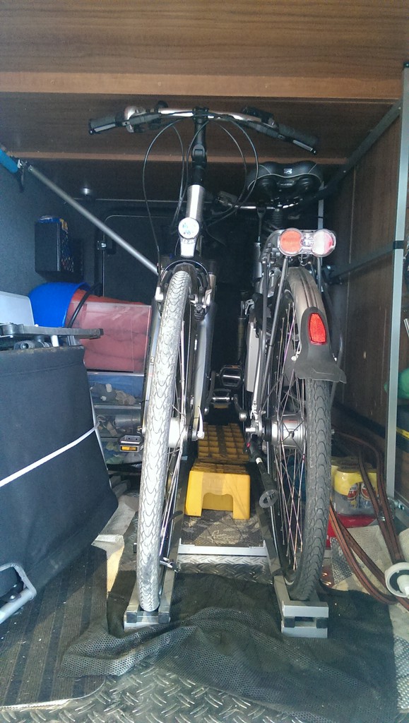 Fahrradhalterungen in der Heckgarage Wohnmobil Forum Seite 1