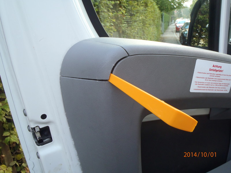 Duc X250: Türverkleidung & Begrenzungslicht Wer weiß wie ...