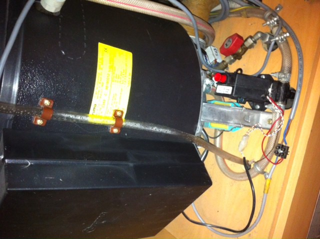 Kondenswasserablauf für Truma Boiler B0 Baureihe 1