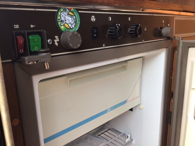 Electrolux Kühlschrank 230V 12V Gas - Wohnmobil Forum Seite 1