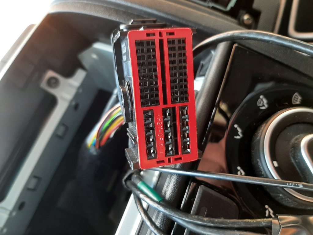 Was für ein Stecker ist das? - Wohnmobil Forum Seite 1