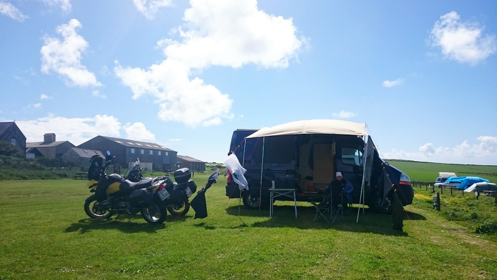 Es regnet in den Camper. / Regenrinne / für Renault Master 