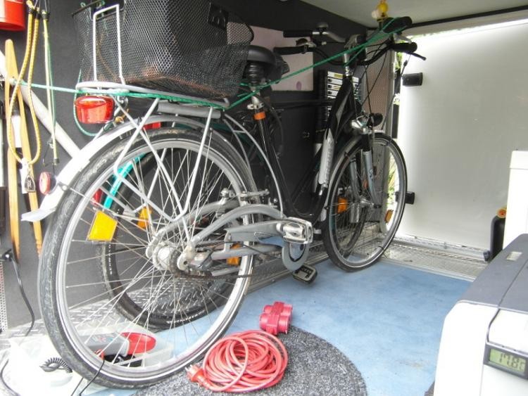 Fahrräder in der Heckgarage Wie fixieren? - Wohnmobil Forum Seite 1