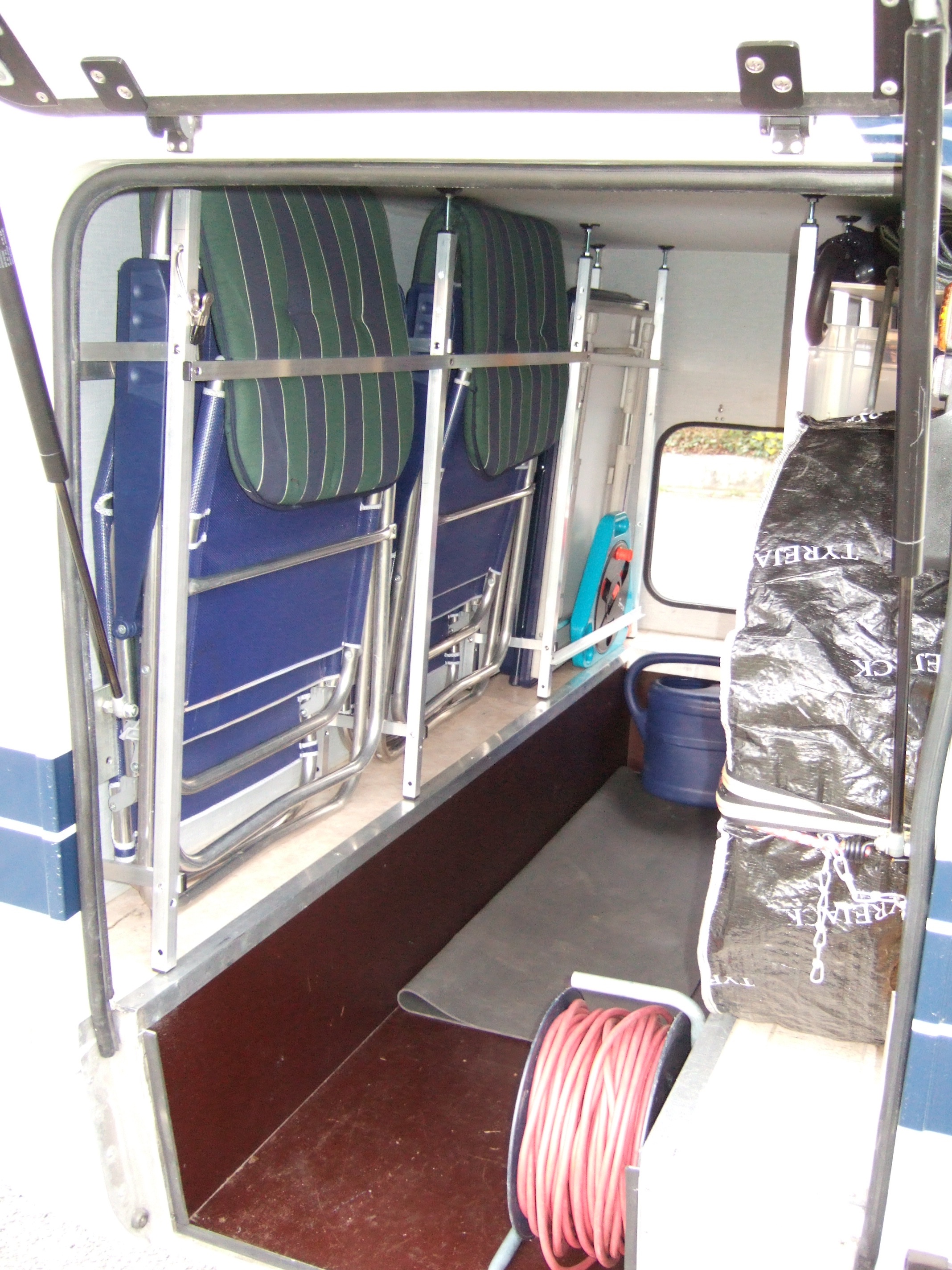 Einrichtung Heckgarage mit Regalen IDEA Regale - Wohnmobil Forum